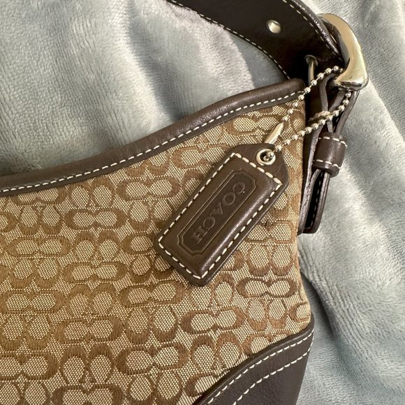 Coach Small Handbag - Picture 9 of 9